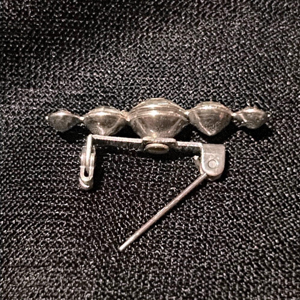 Vintage Sweet Rhinestone Brooch Pin - Picture 3 of 3